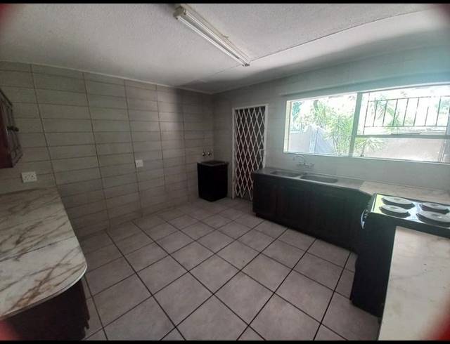 3 BEDROOM APARTMENT FOR SALE IN SASOLBURG CENTRAL